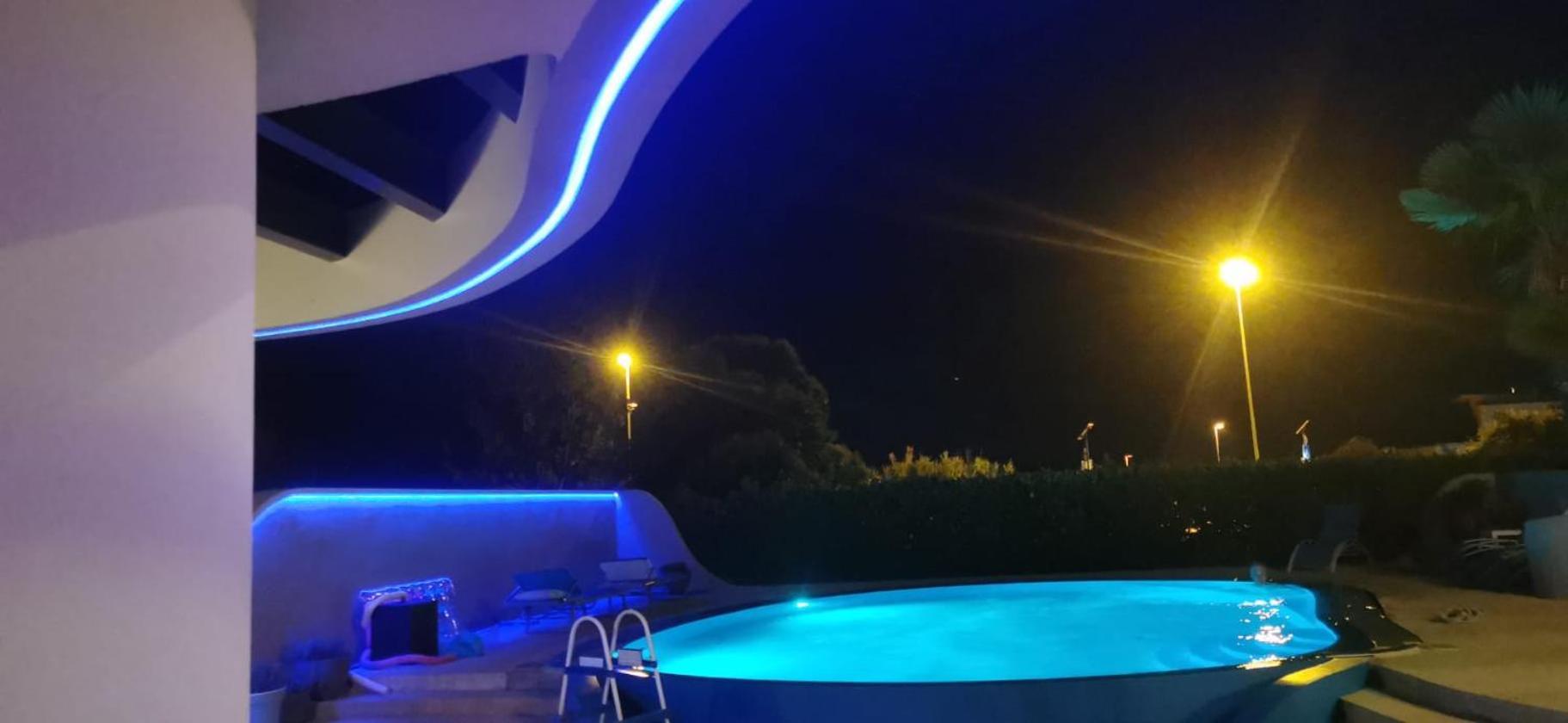 Villa Elke Maria With Overflow Pool And Hydromassage Novigrad Istria المظهر الخارجي الصورة