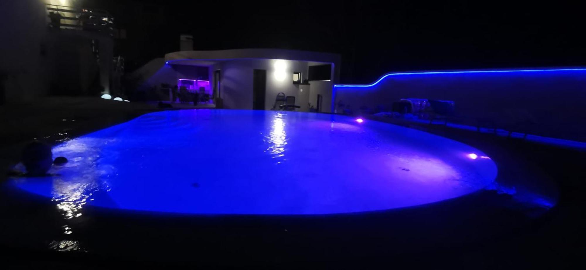 Villa Elke Maria With Overflow Pool And Hydromassage Novigrad Istria المظهر الخارجي الصورة