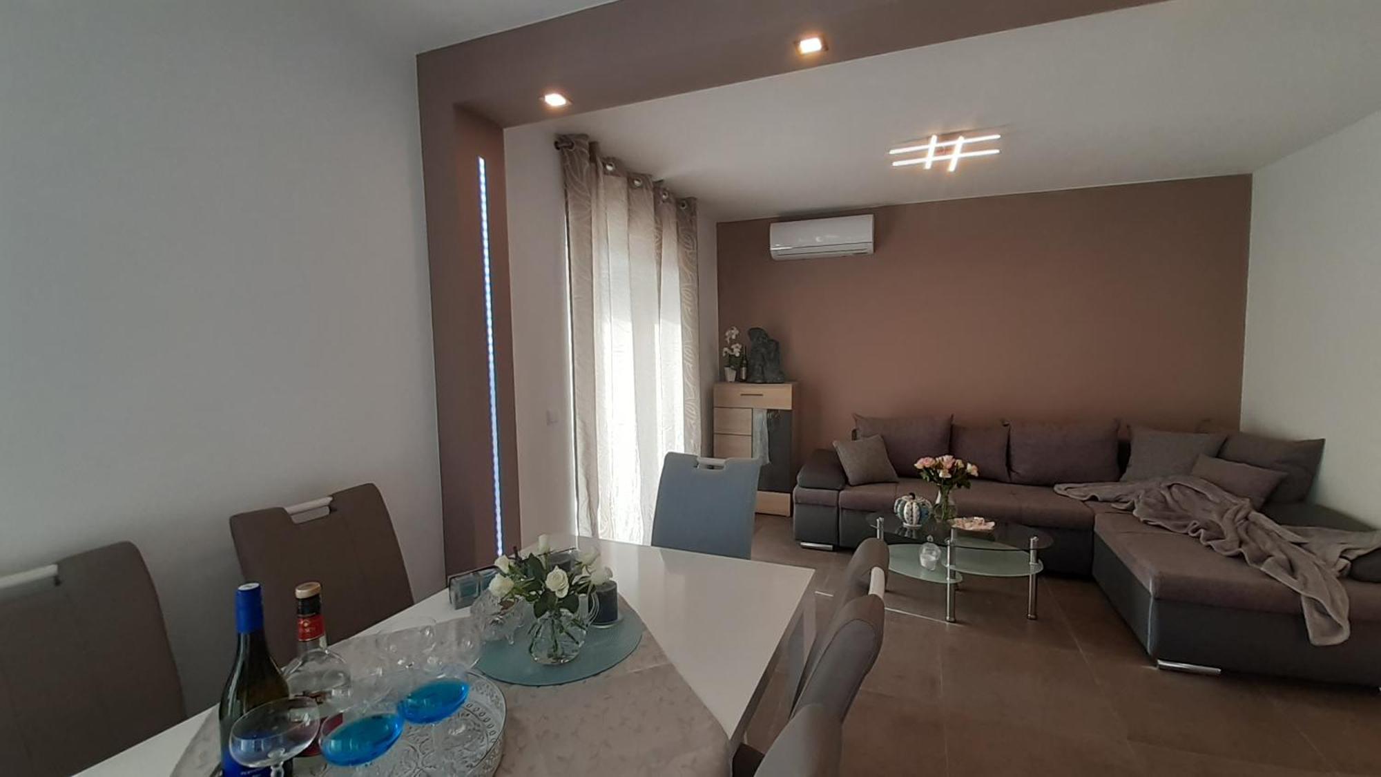 Villa Elke Maria With Overflow Pool And Hydromassage Novigrad Istria الغرفة الصورة